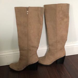 Knee high heeled boots